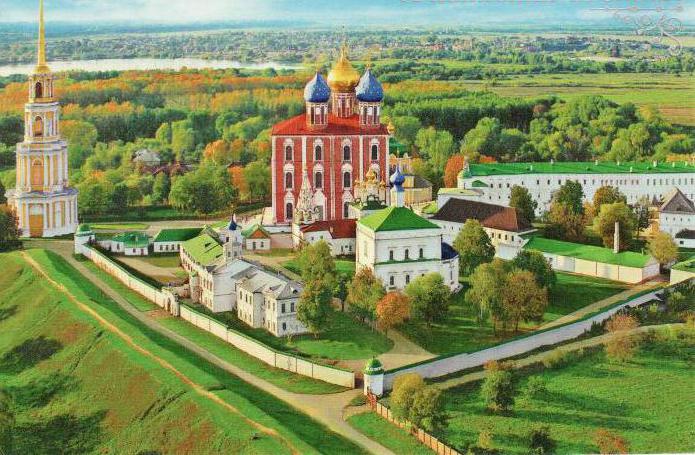 Khristorozhdestvensky Katedrali (Ryazan) - tarihin ve mimarinin mucizesidir