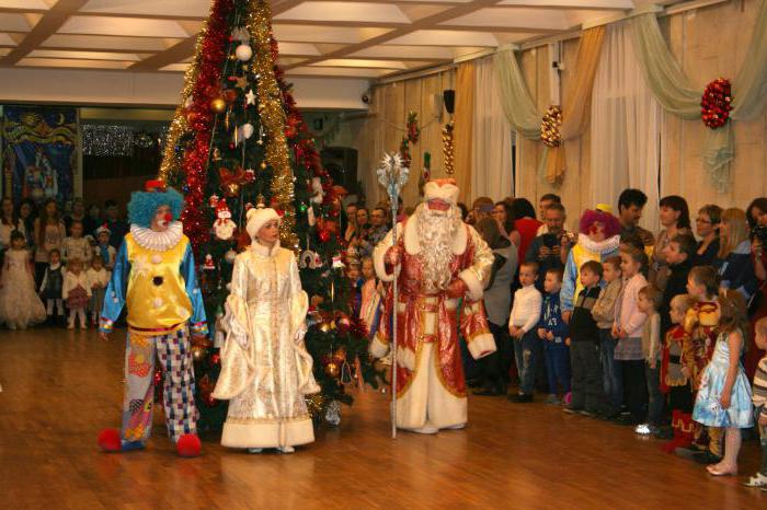 Nizhny Novgorod kukla tiyatrosunda yeni yıl performansı