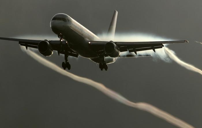 Bir uçaktaki türbülans: bu ne kadar tehlikeli?